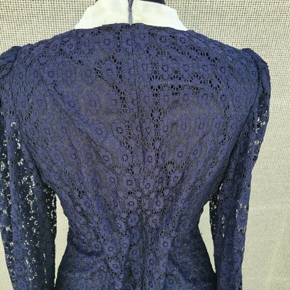 Women's Riley & Rae Lace Dress. Medium. - Picture 9 of 12